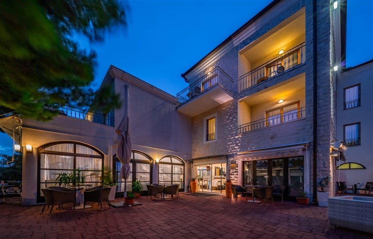 Hotel Nikola kolektívy - náš TIP!