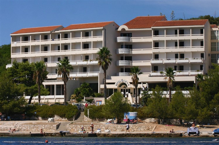 Hotel ISSA