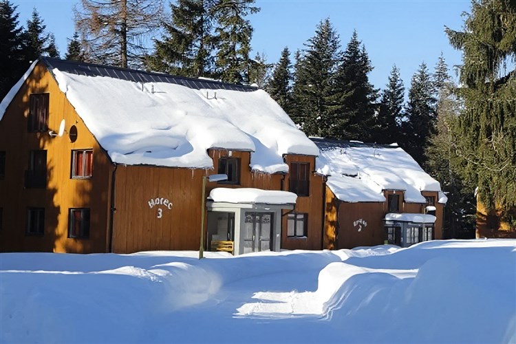 Chata Trinec + SKI Opalisko / Jasná + BONUS: večerný program