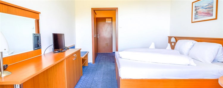 Hotel Rysy + SKI Lopušná dolina / SKI Štrbské pleso