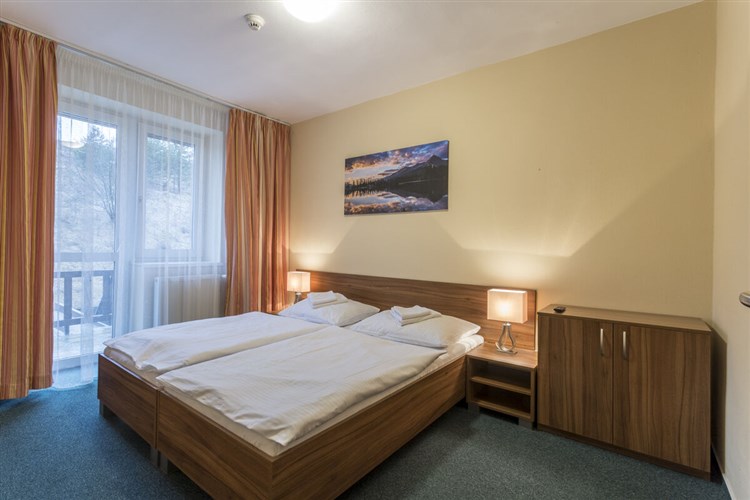Hotel SIPOX  + SKI Lopušná dolina / SKI Štrbské pleso
