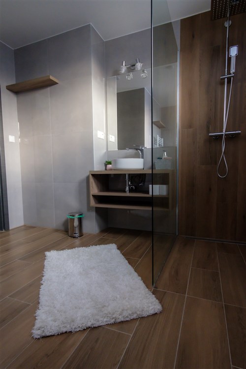 Villa ZARRA + SKI Spálená Zverovka + teplé obedy priamo na svahu!