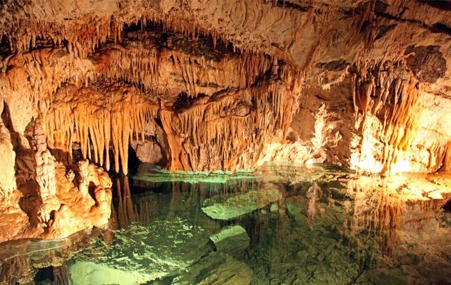 Hotel Atlas - magická škola v prírode