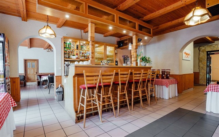 Penzion Antares + SKI Spálená Zverovka + teplé obedy priamo na svahu!