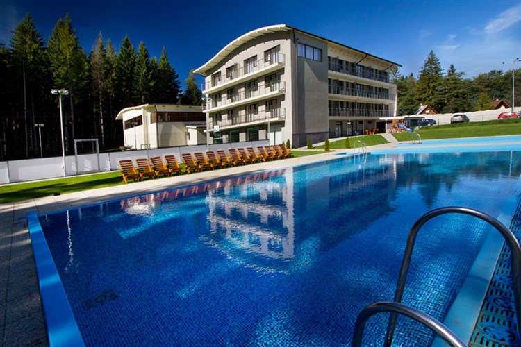 Hotel ALTIS + SKI Krušetnica + ľadová plocha a korčulovanie!