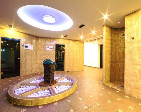 Hotel ALTIS + SKI Krušetnica + ľadová plocha a korčulovanie!